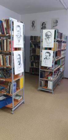 Библиотека находится на 3 этаже здания школы. Это помещение с площадью объединяет в себе абонемент и читальный зал. В читальном зале могут одновременно заниматься 10 читателей. В читальном зале оформлены книжные выставки: постоянные и к определенным календарным датам. Еще одна очень популярная зона в читальном зале - уголок с детскими книгами: сказки народные и авторские, повести и рассказы для детей и о детях ждут на полках своего ЧИТАТЕЛЯ!